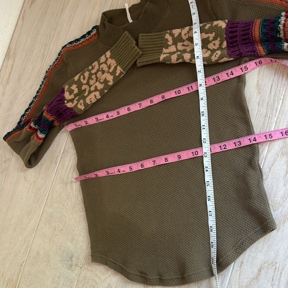 FREE PEOPLE l Switch It Up Cuff Thermal Knit Long Sleeve Top Size XS - Picture 9 of 11